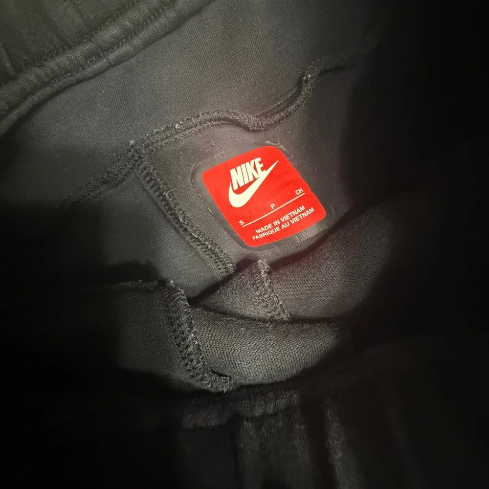 Nike Tech Fleece Joggers Mens Small‎ Black Sweatpants Tapered Pants CU4495-010